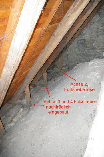 24 St. Urbanus Südseite Achse 2 Fußstrebe lose, Achse 3 u 4 Fußstreben nachträglich eingebaut